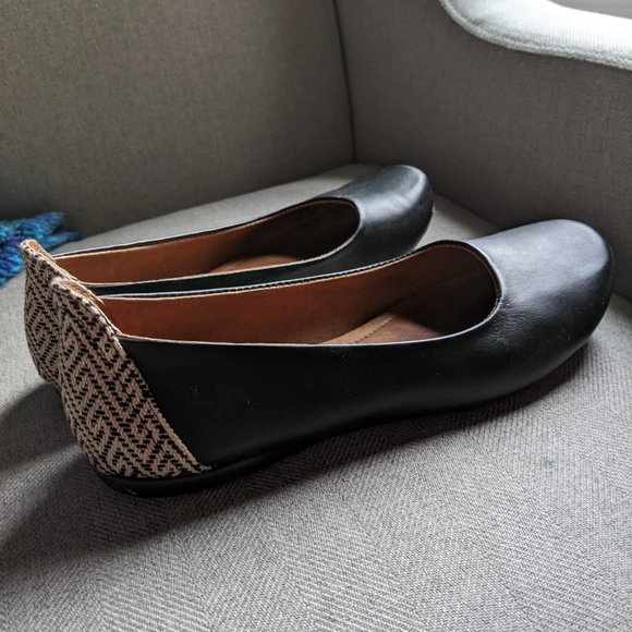 TRC Ballet Flats (The Root Collective) - Picture 2 of 5